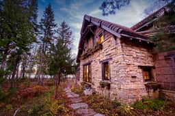 Magical, stunning, secluded retreat on idyllic Lake Medora! - Image 5